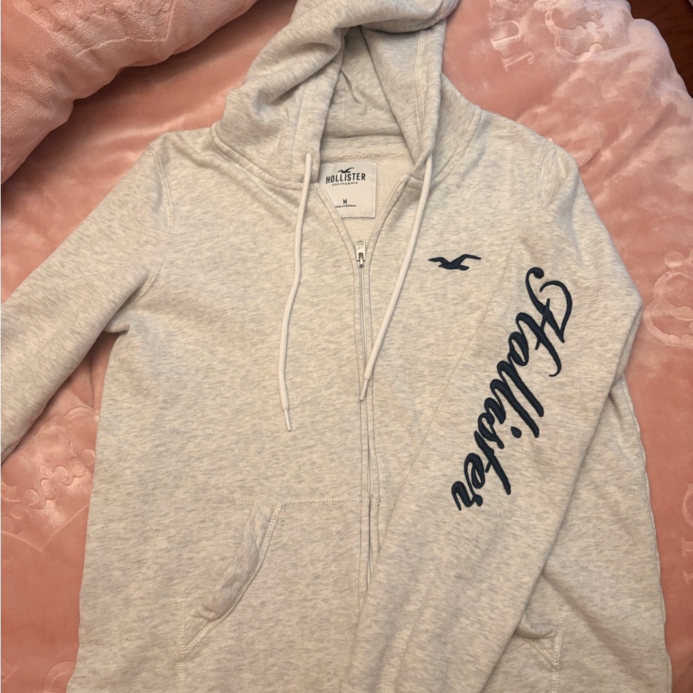 Hollister Gray Woman’s Hoodie - Picture 2 of 6